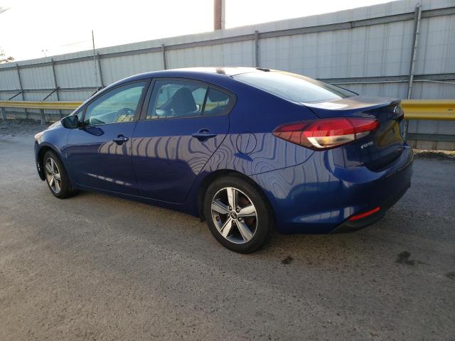 3KPFL4A77JE166643 - 2018 KIA FORTE LX BLUE photo 2