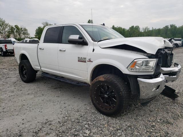 3C6UR5FL4JG345574 - 2018 RAM 2500 LARAMIE WHITE photo 4