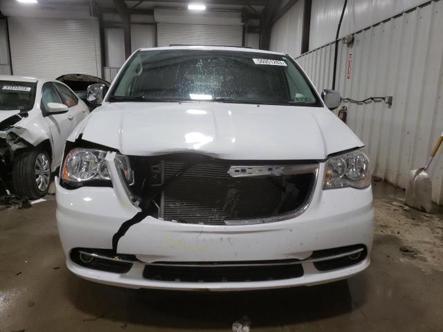 2C4RC1CG1FR699005 - 2015 CHRYSLER TOWN & COU TOURING L WHITE photo 5