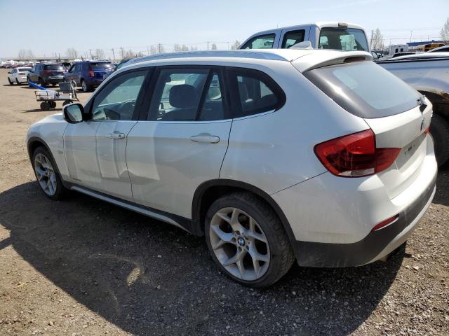 WBAVL1C51CVR77288 - 2012 BMW X1 XDRIVE28I WHITE photo 2