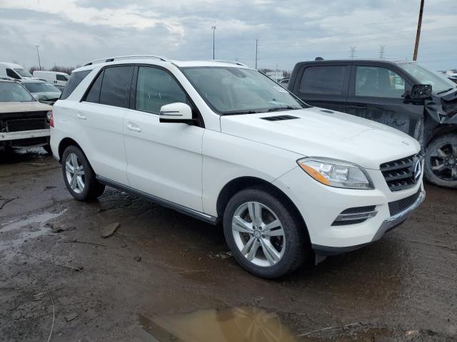4JGDA5HBXFA606115 - 2015 MERCEDES-BENZ ML 350 4MATIC WHITE photo 4