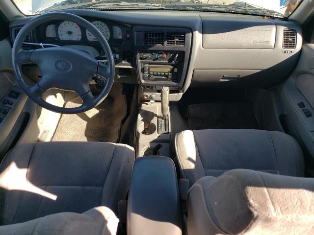 5TEGN92N22Z000386 - 2002 TOYOTA TACOMA DOUBLE CAB PRERUNNER SILVER photo 8