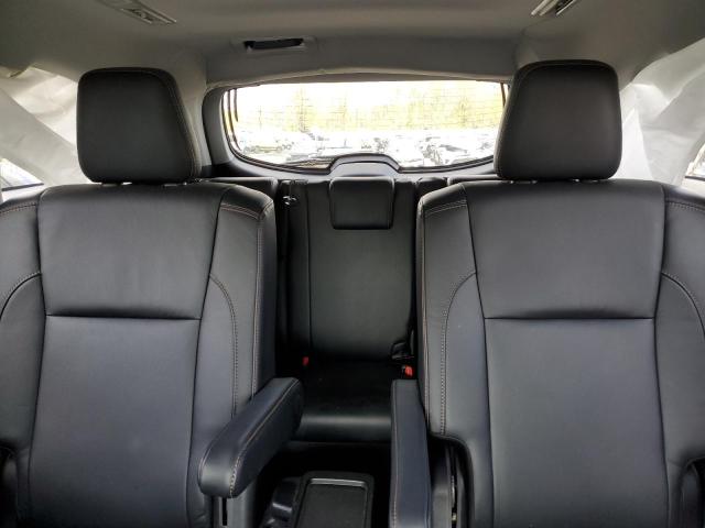 5TDJZRFH1JS554013 - 2018 TOYOTA HIGHLANDER SE WHITE photo 10