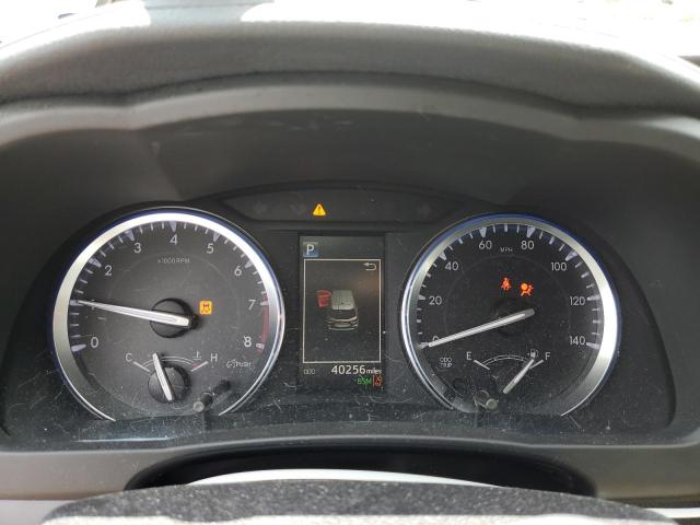 5TDJZRFH1JS554013 - 2018 TOYOTA HIGHLANDER SE WHITE photo 9