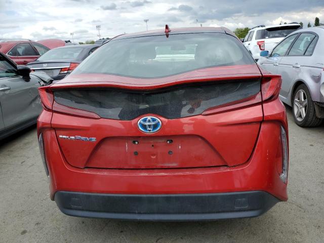 JTDKARFP8H3000840 - 2017 TOYOTA PRIUS PRIM RED photo 6