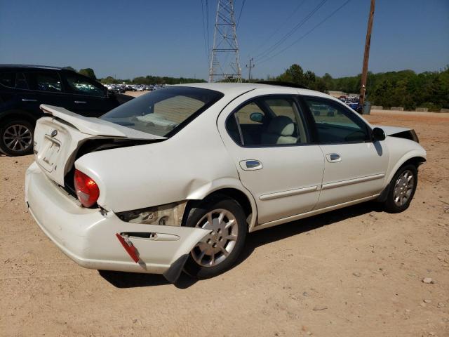 JN1CA31D0YT741324 - 2000 NISSAN MAXIMA GLE WHITE photo 3