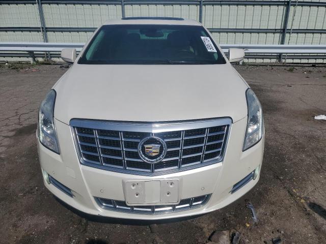 2G61P5S35E9212848 - 2014 CADILLAC XTS PREMIUM COLLECTION WHITE photo 5