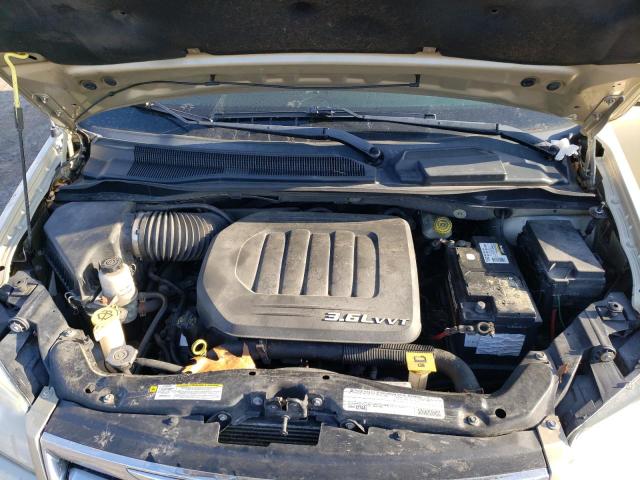 2A4RR8DG1BR630714 - 2011 CHRYSLER TOWN & COU TOURING L GOLD photo 12