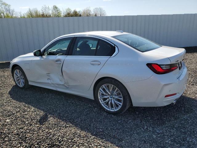 3MW39FS02R8E38800 - 2024 BMW 330XE Biały zdjęcie 2