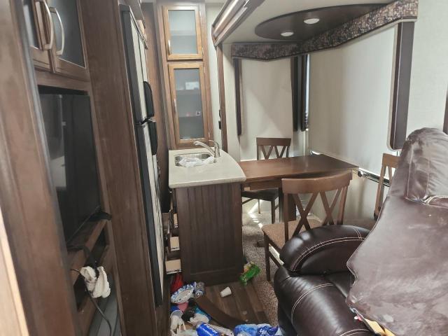 4YDF34022GA741374 - 2016 KEYSTONE MONTANA 双色 照片 6