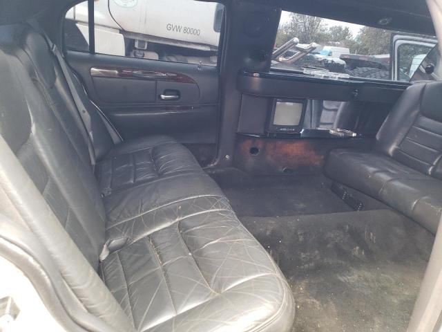 1L1FM81W7XY629408 - 1999 LINCOLN TOWN CAR EXECUTIVE WHITE photo 10