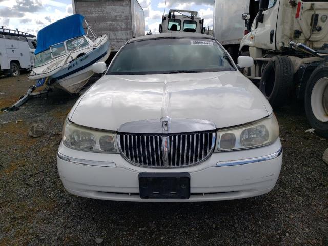 1L1FM81W7XY629408 - 1999 LINCOLN TOWN CAR EXECUTIVE WHITE photo 5