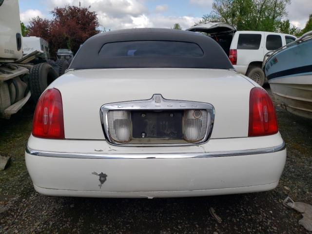 1L1FM81W7XY629408 - 1999 LINCOLN TOWN CAR EXECUTIVE WHITE photo 6