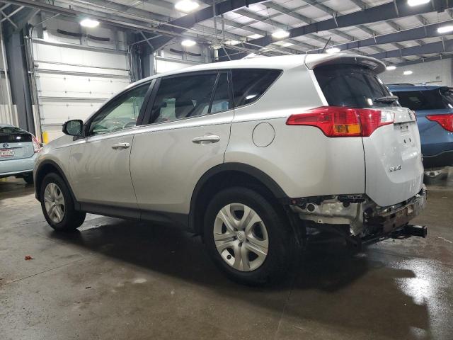 JTMBFREV2FJ034833 - 2015 TOYOTA RAV4 LE 银色 照片 2