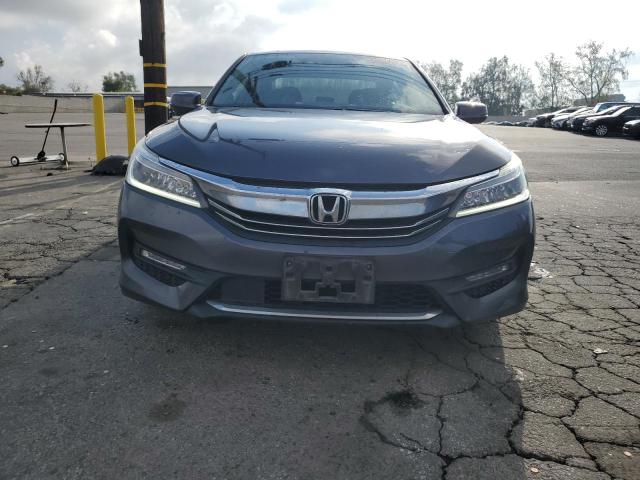 1HGCR3F95HA011514 - 2017 HONDA ACCORD TOURING GRAY photo 5