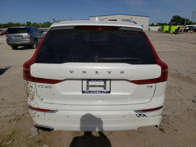 YV4102DLXM1740771 - 2021 VOLVO XC60 T5 INSCRIPTION WHITE photo 6