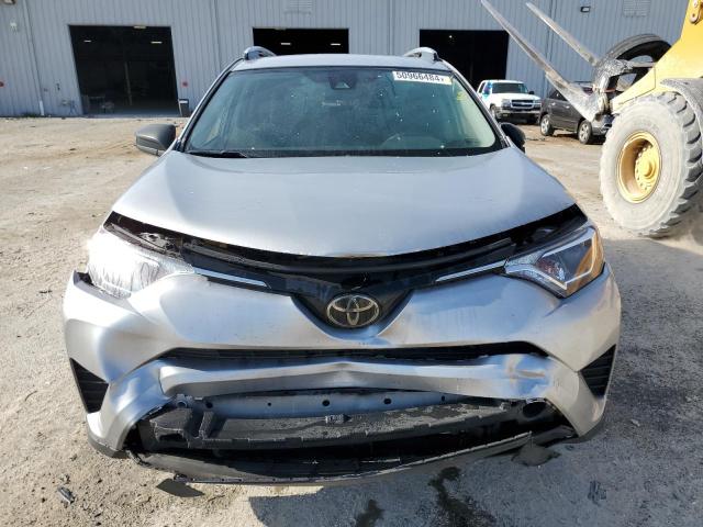 JTMZFREVXJJ174751 - 2018 TOYOTA RAV4 LE SILVER photo 5