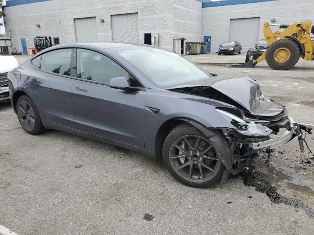 5YJ3E1EA1PF613312 - 2023 TESLA MODEL 3 Մոխրագույն լուսանկար 4