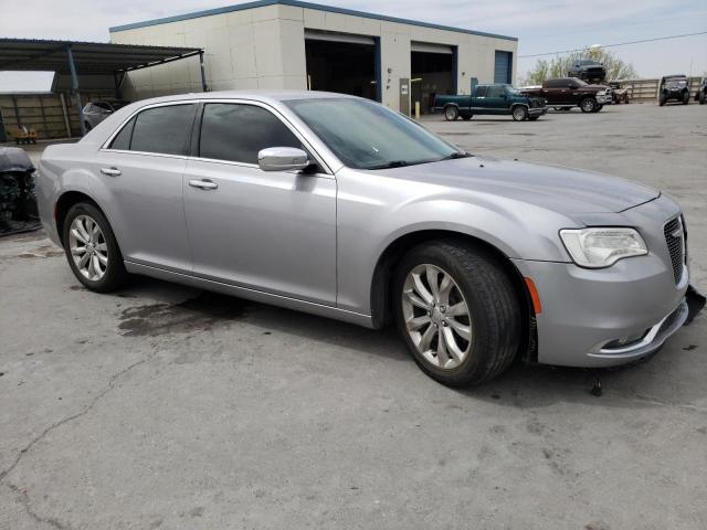 2C3CCAKG8JH226695 - 2018 CHRYSLER 300 LIMITED SILVER photo 4