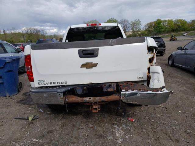 1GCEK39J19Z174374 - 2009 CHEVROLET SILVERADO K1500 LTZ WHITE photo 6