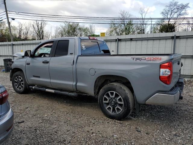 5TFUY5F13LX902905 - 2020 TOYOTA TUNDRA DOUBLE CAB SR/SR5 GRAY photo 2