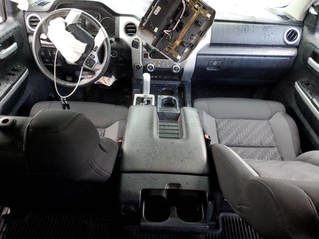 5TFUY5F13LX902905 - 2020 TOYOTA TUNDRA DOUBLE CAB SR/SR5 GRAY photo 8