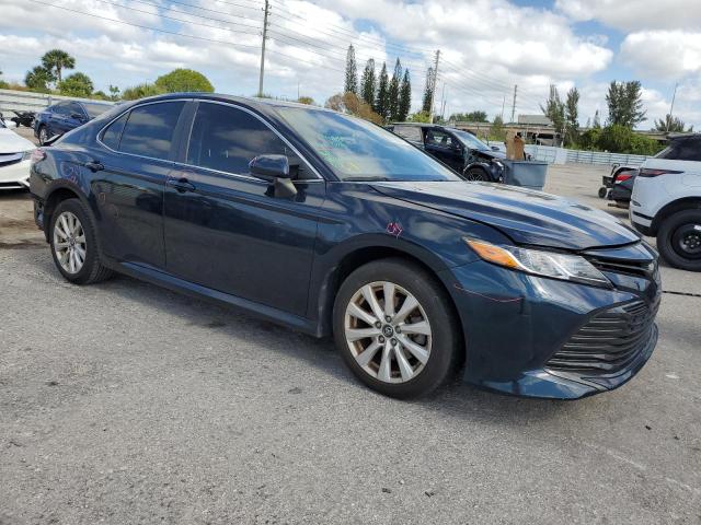 4T1C11AK7LU893843 - 2020 TOYOTA CAMRY LE BLUE photo 4