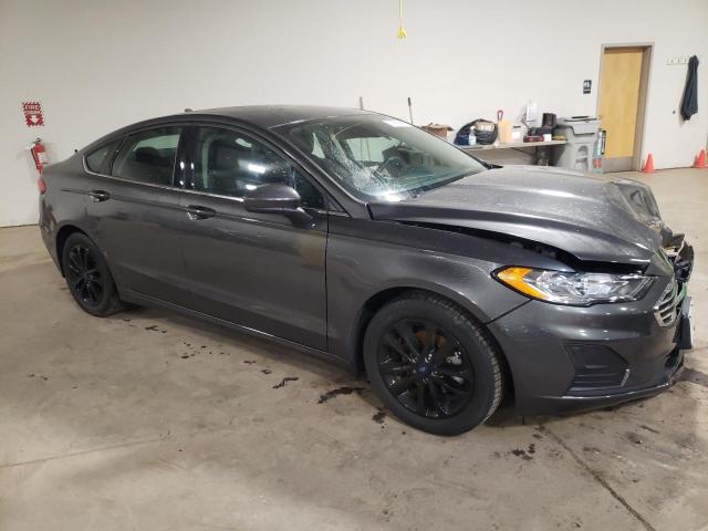 3FA6P0HD6LR154932 - 2020 FORD FUSION SE GRAY photo 4