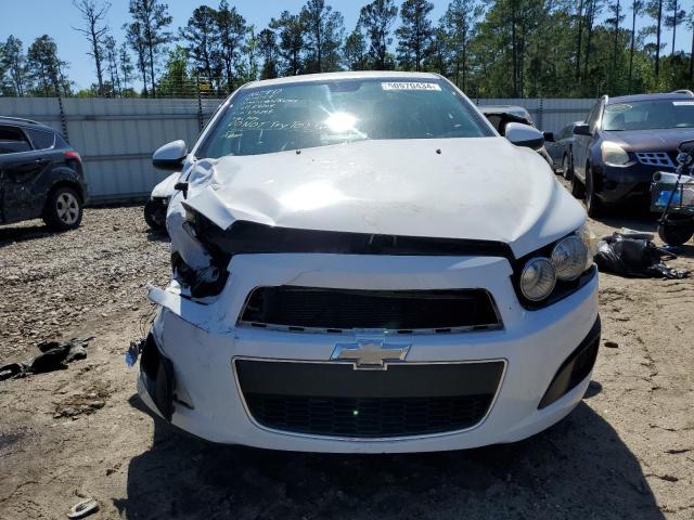 1G1JC5SHXD4170241 - 2013 CHEVROLET SONIC LT თეთრი ფოტო 5