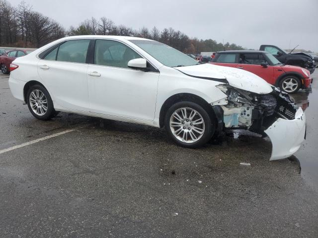 4T4BF1FK3FR480477 - 2015 TOYOTA CAMRY LE თეთრი ფოტო 4