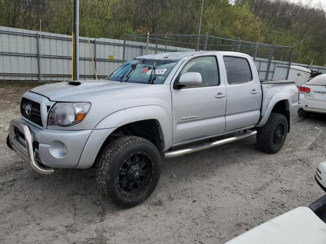 3TMLU4EN9BM057634 - 2011 TOYOTA TACOMA DOUBLE CAB SILVER photo 1