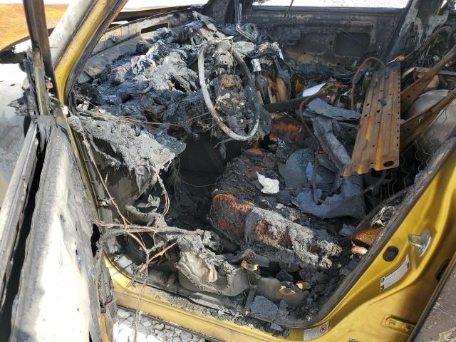 JTLKE50E181057692 - 2008 TOYOTA SCION XB GOLD photo 8