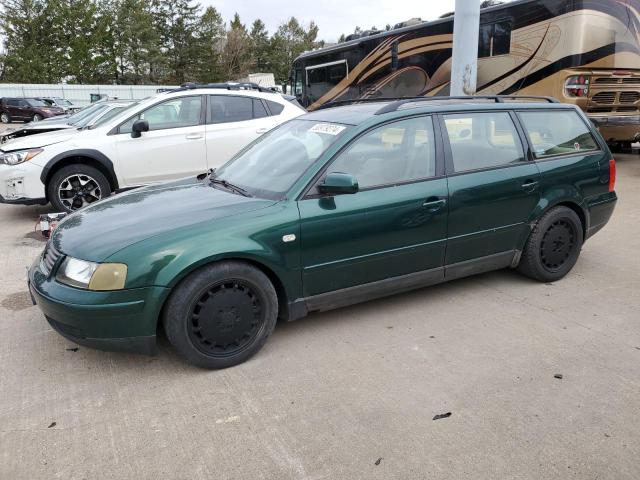 WVWNA63B8XE498030 - 1999 VOLKSWAGEN PASSAT GLS GREEN photo 1