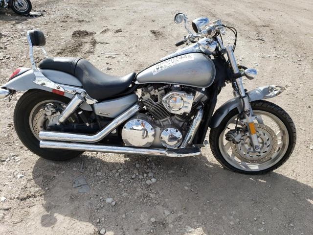 2004 HONDA VTX1300 C, 