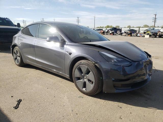 5YJ3E1EB0NF275567 - 2022 TESLA MODEL 3 GRAY photo 4