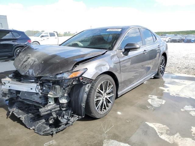 4T1G11AK7NU036345 - 2022 TOYOTA CAMRY SE GRAY photo 1