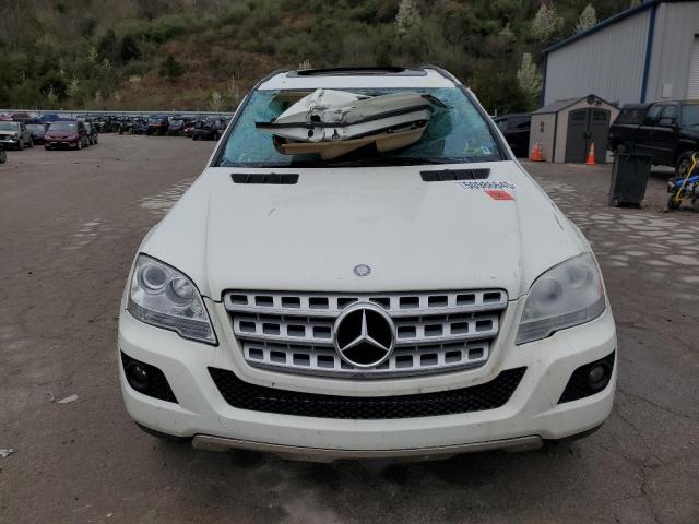 4JGBB8GB9BA739045 - 2011 MERCEDES-BENZ ML 350 4MATIC WHITE photo 5