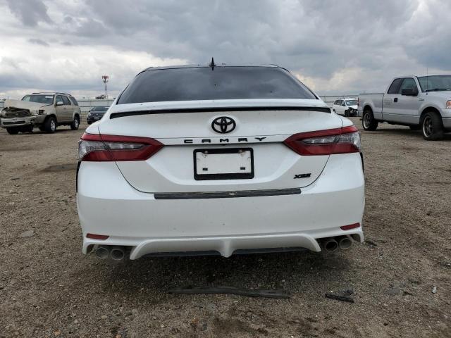 4T1K61AK8MU474740 - 2021 TOYOTA CAMRY XSE WHITE photo 6