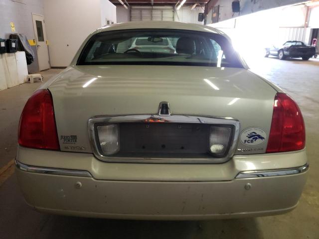 1LNHM83W74Y674008 - 2004 LINCOLN TOWN CAR ULTIMATE BEIGE photo 6