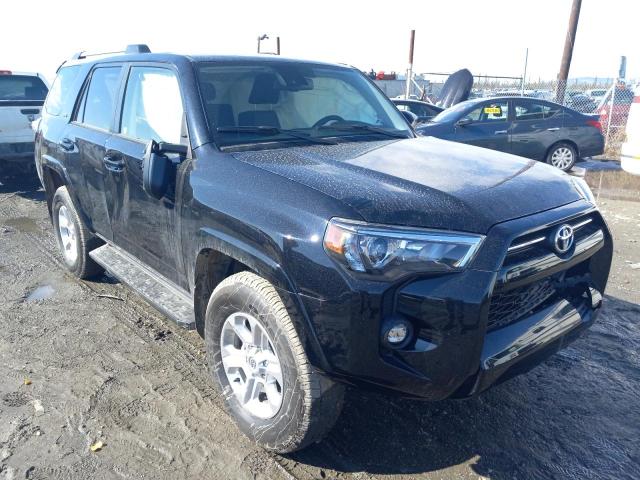 JTEMU5JR3P6092191 - 2023 TOYOTA 4RUNNER SE BLACK photo 4