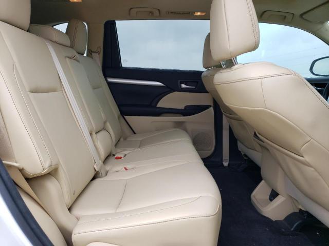 5TDKKRFH1GS132552 - 2016 TOYOTA HIGHLANDER XLE 白色 照片 11