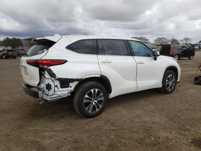5TDHZRAH8MS045417 - 2021 TOYOTA HIGHLANDER XLE WHITE photo 3