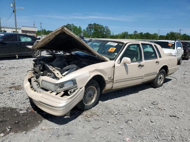 1LNLM82W6VY670979 - 1997 LINCOLN TOWN CAR SIGNATURE TAN photo 1