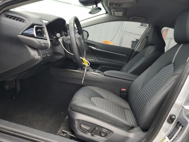 4T1G11AK8RU885910 - 2024 TOYOTA CAMRY SE NIGHT SHADE SILVER photo 7