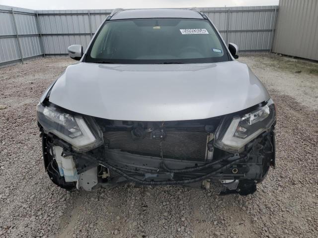 JN8AT2MT9HW393618 - 2017 NISSAN ROGUE S SILVER photo 5