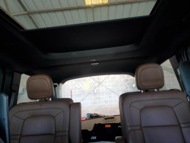 5LM5J7XCXLGL22239 - 2020 LINCOLN AVIATOR RESERVE WHITE photo 10