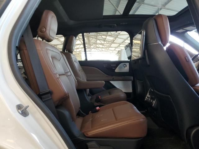 5LM5J7XCXLGL22239 - 2020 LINCOLN AVIATOR RESERVE WHITE photo 11
