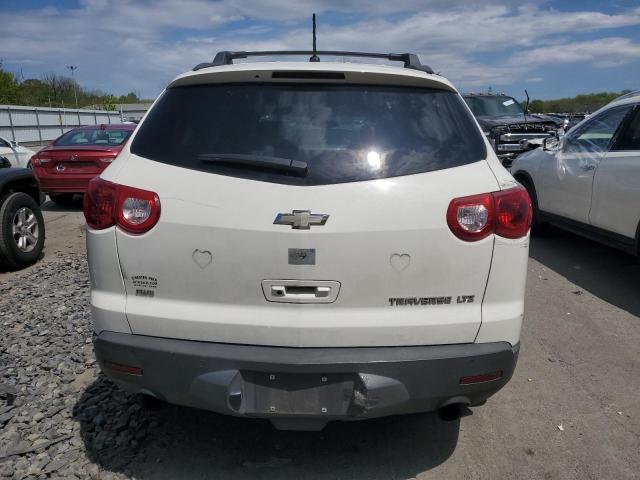 1GNKVLED5BJ148334 - 2011 CHEVROLET TRAVERSE LTZ WHITE photo 6