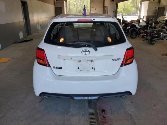 VNKJTUD30FA021626 - 2015 TOYOTA YARIS WHITE photo 6