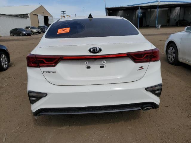 3KPF34AD0KE094059 - 2019 KIA FORTE GT LINE WHITE photo 6